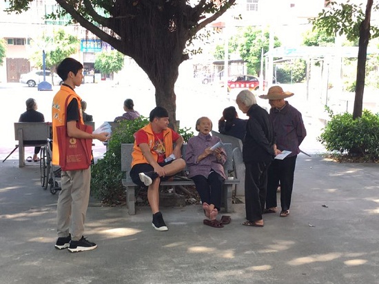 石碣：（刘屋村）关爱行动暖心扉